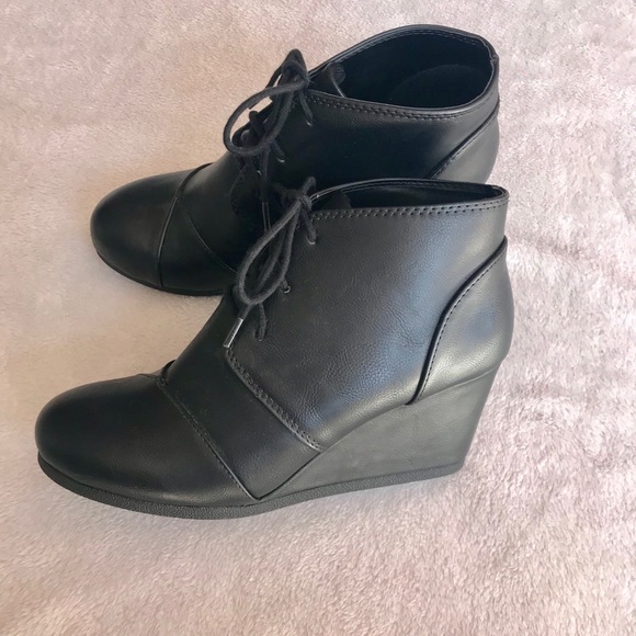 Black booties - Picture 3 of 4